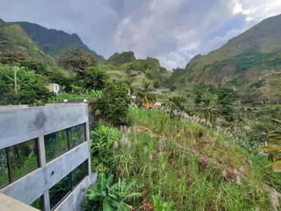 a view of the mountains from a building at Puntinha d'Djô in Caculi