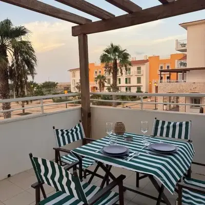 Vila Verde Lantana B103 by RPG Group