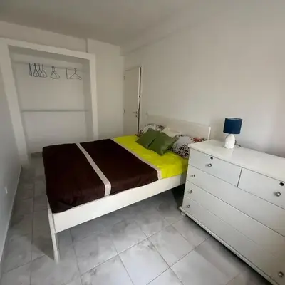 Single & double Room for women only & Breakfast
