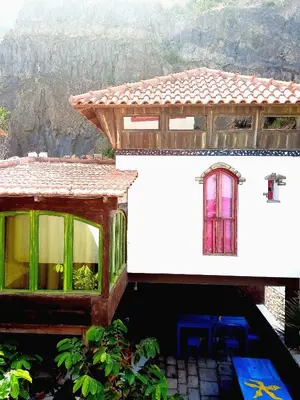 a house with a view of the mountains at Black Mamba in Paul